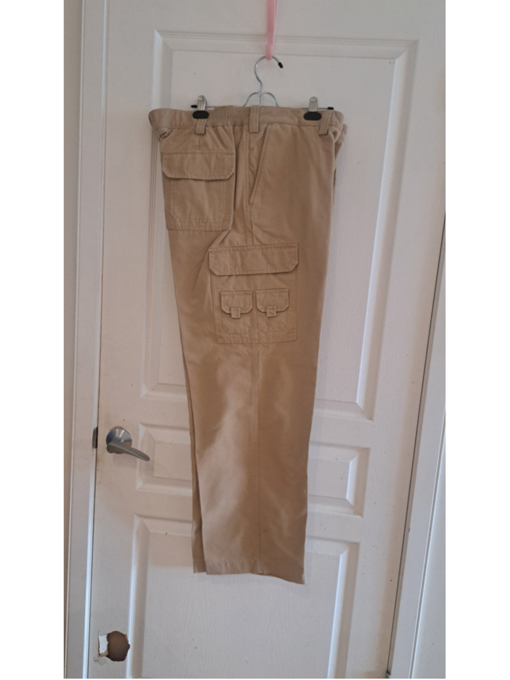 606- Men's Eddie Bauer Utility Fit Cargo Pants Beige Waist 38x34
